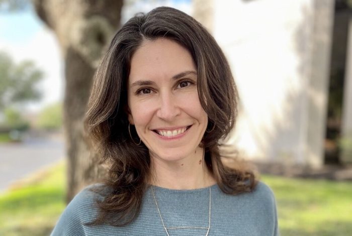 Meredith Epley McWilliams de tamaño grande Meredith Epley McWilliams de tamaño grande
